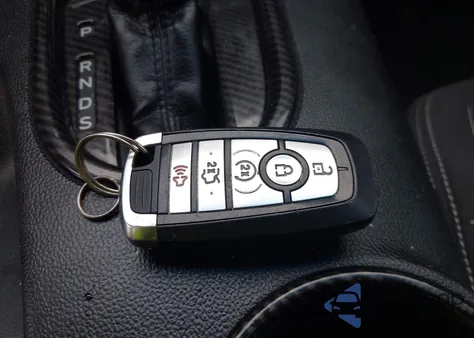 2018 Ford Mustang Ecoboost из США, поврежденный, VIN 1FA6P8TH9J5128754